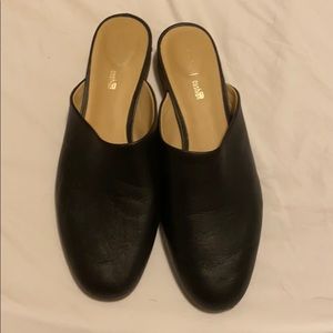 Clark’s black mules